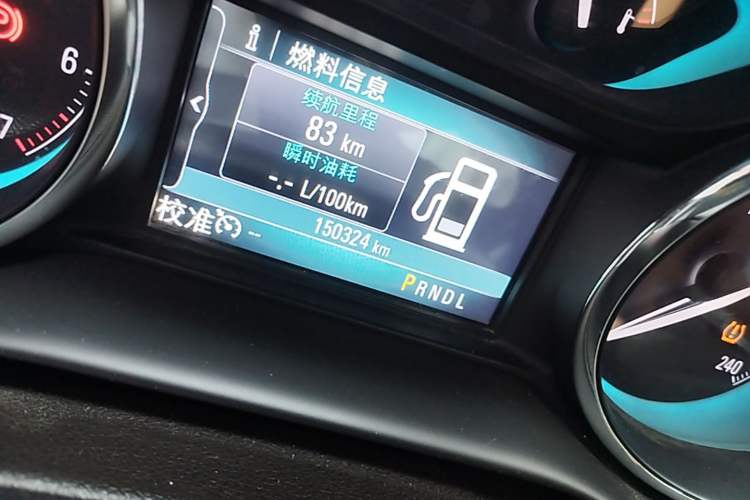 Used Buick Envision 2016 28T Four-Wheel Drive Elite Version Odometer Close Up