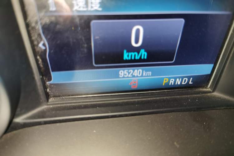 Used Buick Envision 2016 20T Two-Wheel Drive Leading Version Odometer Close Up