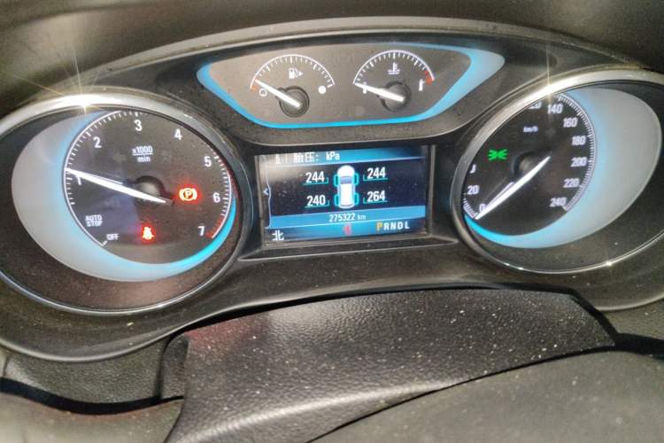 Used Buick Envision 2016 28T Four-Wheel Drive Elite Version Odometer Close Up