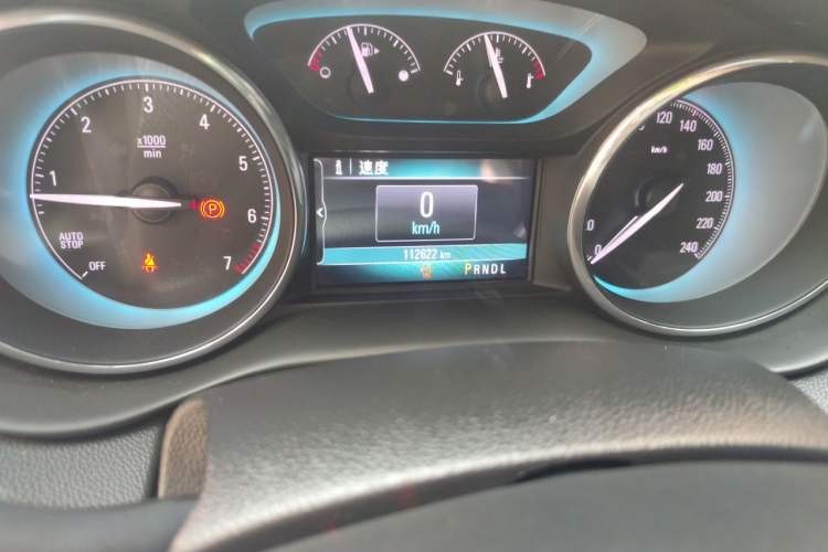 Used Buick Envision 2016 20T Two-Wheel Drive Leading Version Odometer Close Up