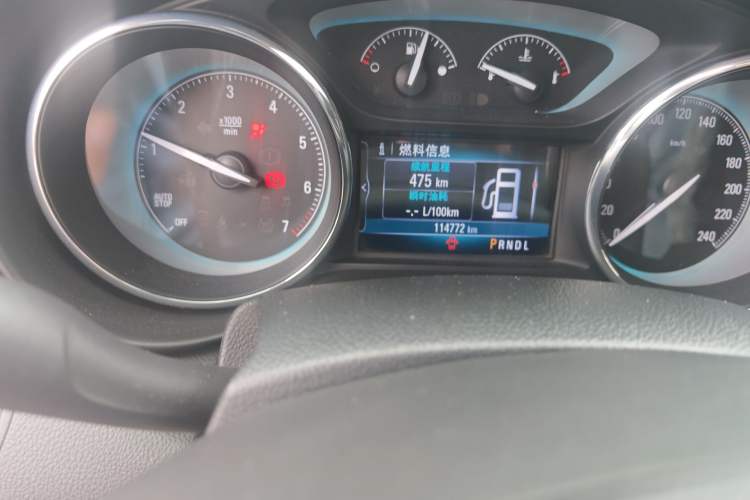 Used Buick Envision 2016 20T Two-Wheel Drive Leading Version Odometer Close Up