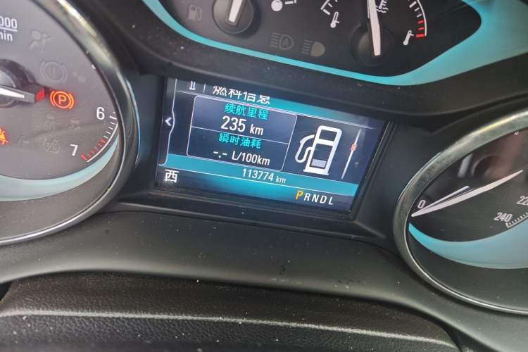 Used Buick Envision 2016 28T Four-Wheel Drive Elite Version Odometer Close Up