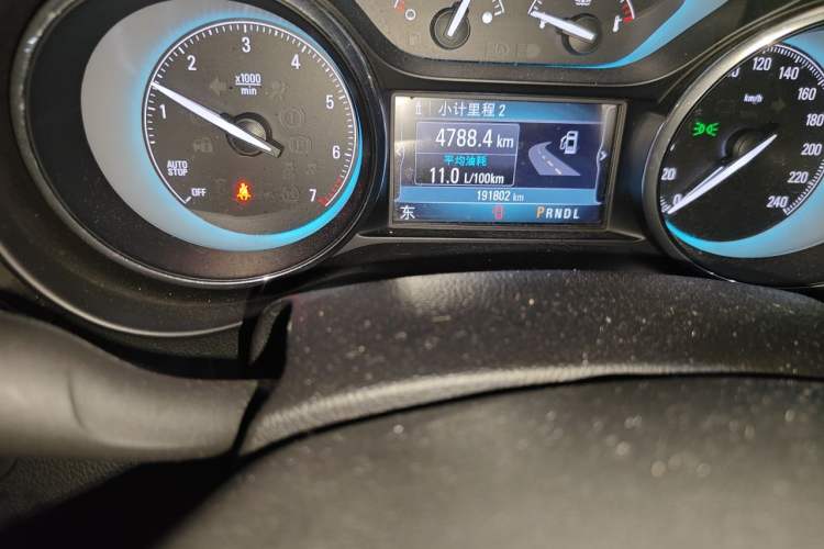 Used Buick Envision 2016 28T Four-Wheel Drive Elite Version Odometer Close Up