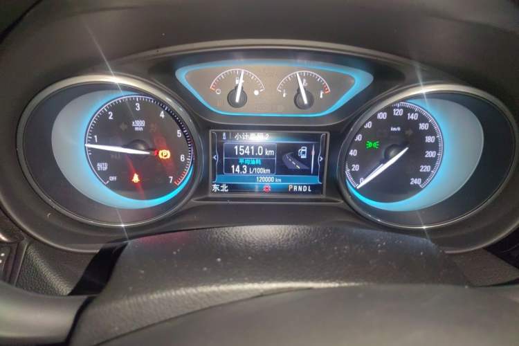 Used Buick Envision 2016 28T Four-Wheel Drive Elite Version Odometer Close Up