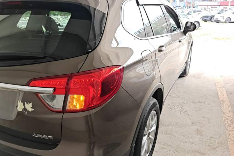 Used Buick Envision 2016 28T Four-Wheel Drive Elite Version Rear Right 45 Deg