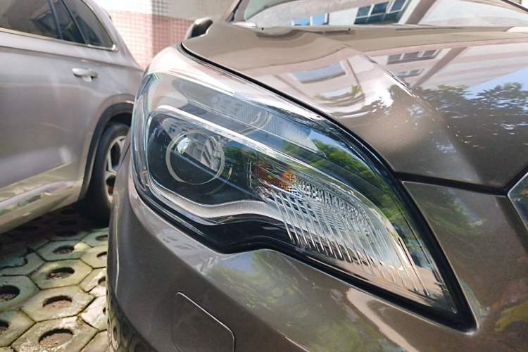 Used Buick Envision 2016 20T Two-Wheel-Drive Elite Model Right Front Headlight