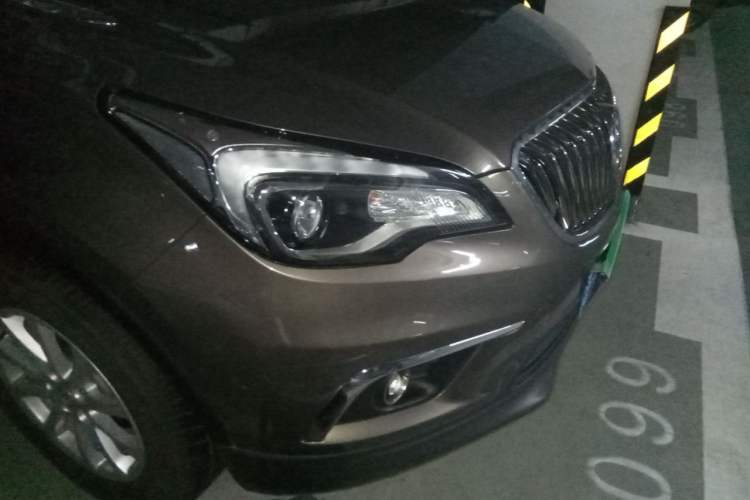 Used Buick Envision 2016 20T Four-Wheel Drive Elite Model Right Front Headlight