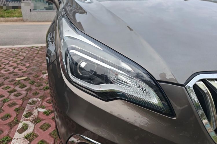 Used Buick Envision 2016 20T Two-Wheel Drive Leading Version Right Front Headlight