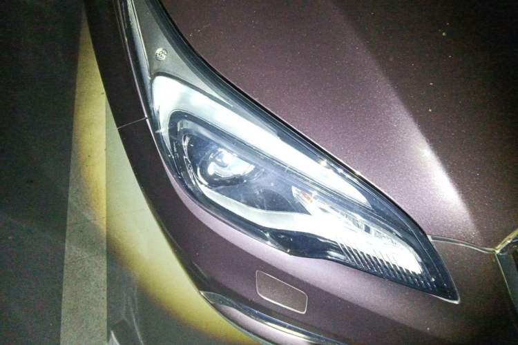 Used Buick Envision 2016 28T Four-Wheel Drive Elite Version Right Front Headlight