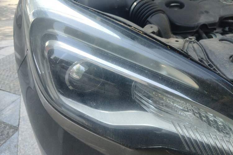 Used Buick Envision 2016 20T Two-Wheel-Drive Elite Model Right Front Headlight