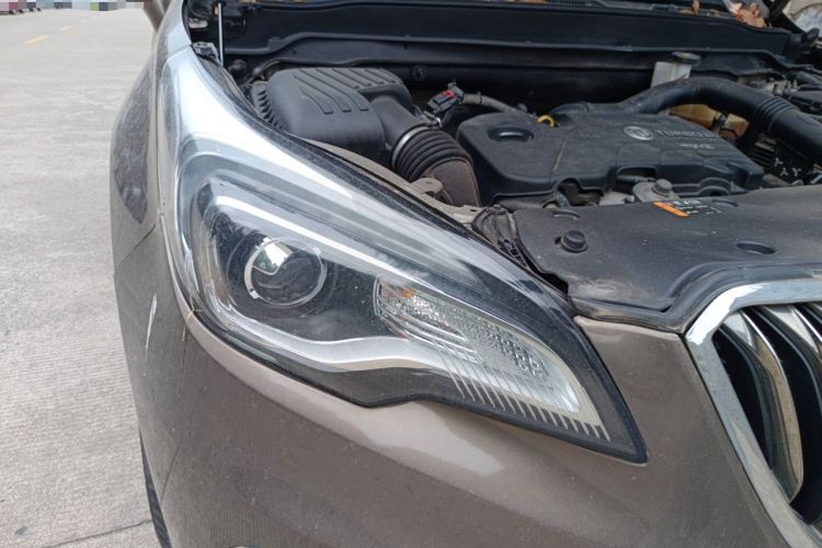 Used Buick Envision 2016 20T Two-Wheel-Drive Elite Model Right Front Headlight