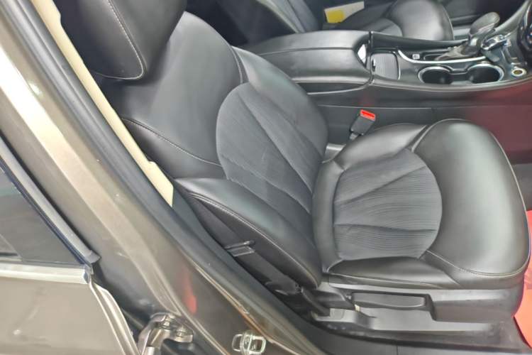 Used Buick Envision 2016 20T Two-Wheel Drive Leading Version Right Front Seat