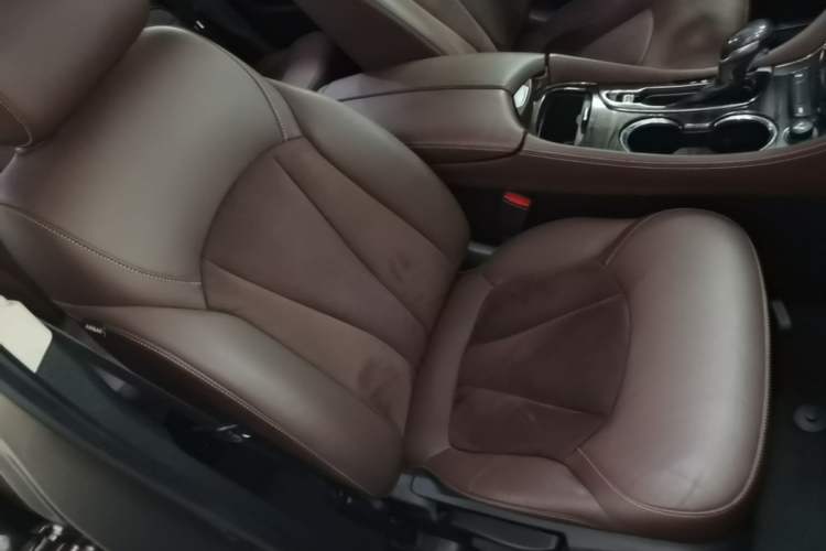 Used Buick Envision 2016 28T Four-Wheel Drive Elite Version Right Front Seat