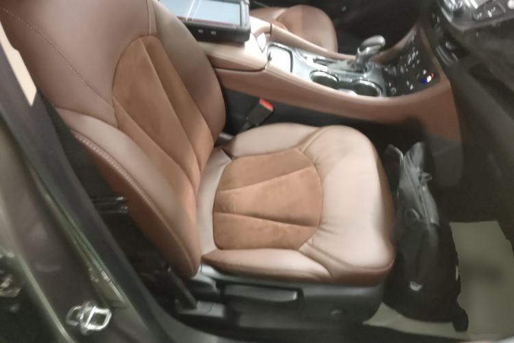 Used Buick Envision 2016 28T Four-Wheel Drive Elite Version Right Front Seat