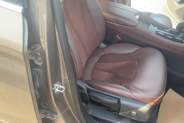 Used Buick Envision 2016 20T Two-Wheel-Drive Elite Model Right Front Seat