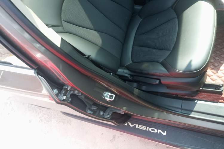 Used Buick Envision 2016 20T Two-Wheel Drive Leading Version Right Front Seat