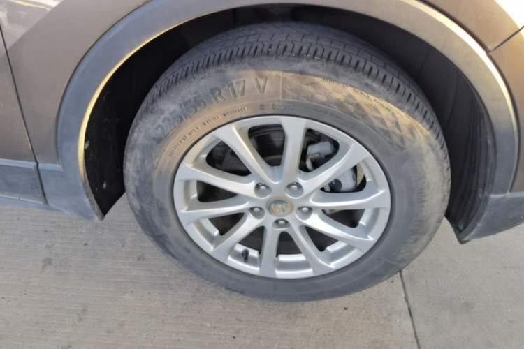 Used Buick Envision 2016 20T Two-Wheel Drive Leading Version Right Front Wheel Hub