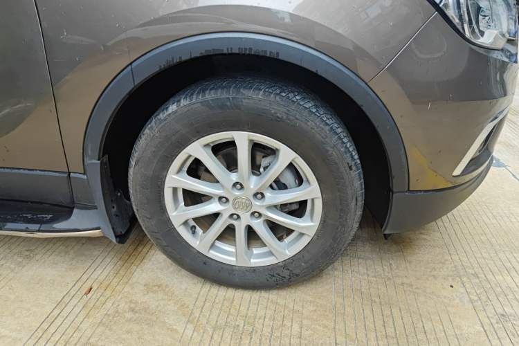 Used Buick Envision 2016 20T Two-Wheel-Drive Elite Model Right Front Wheel Hub