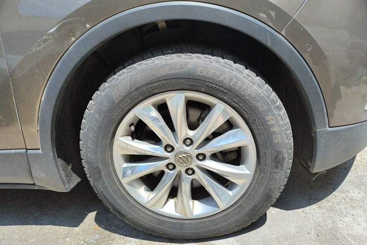 Used Buick Envision 2016 28T Four-Wheel Drive Luxury Model Right Front Wheel Hub