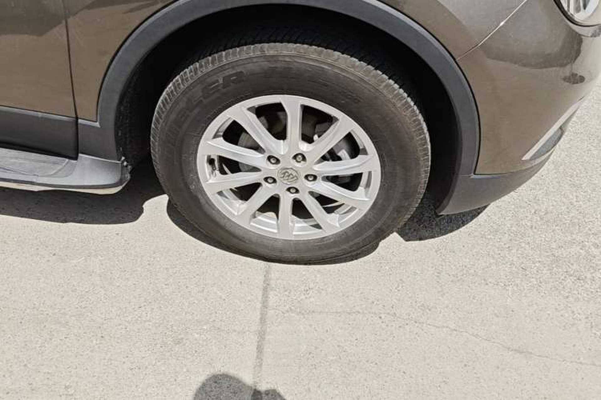 Used Buick Envision 2016 20T Two-Wheel-Drive Elite Model Right Front Wheel Hub