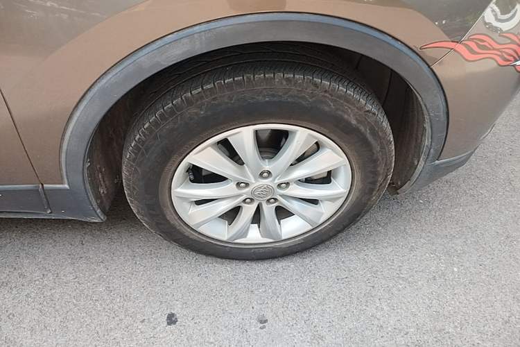 Used Buick Envision 2016 28T Four-Wheel Drive Elite Version Right Front Wheel Hub