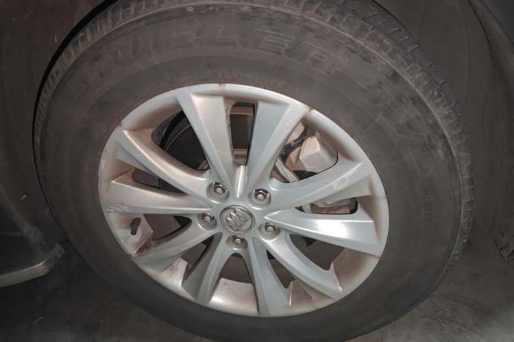 Used Buick Envision 2016 28T Four-Wheel Drive Luxury Model Right Front Wheel Hub