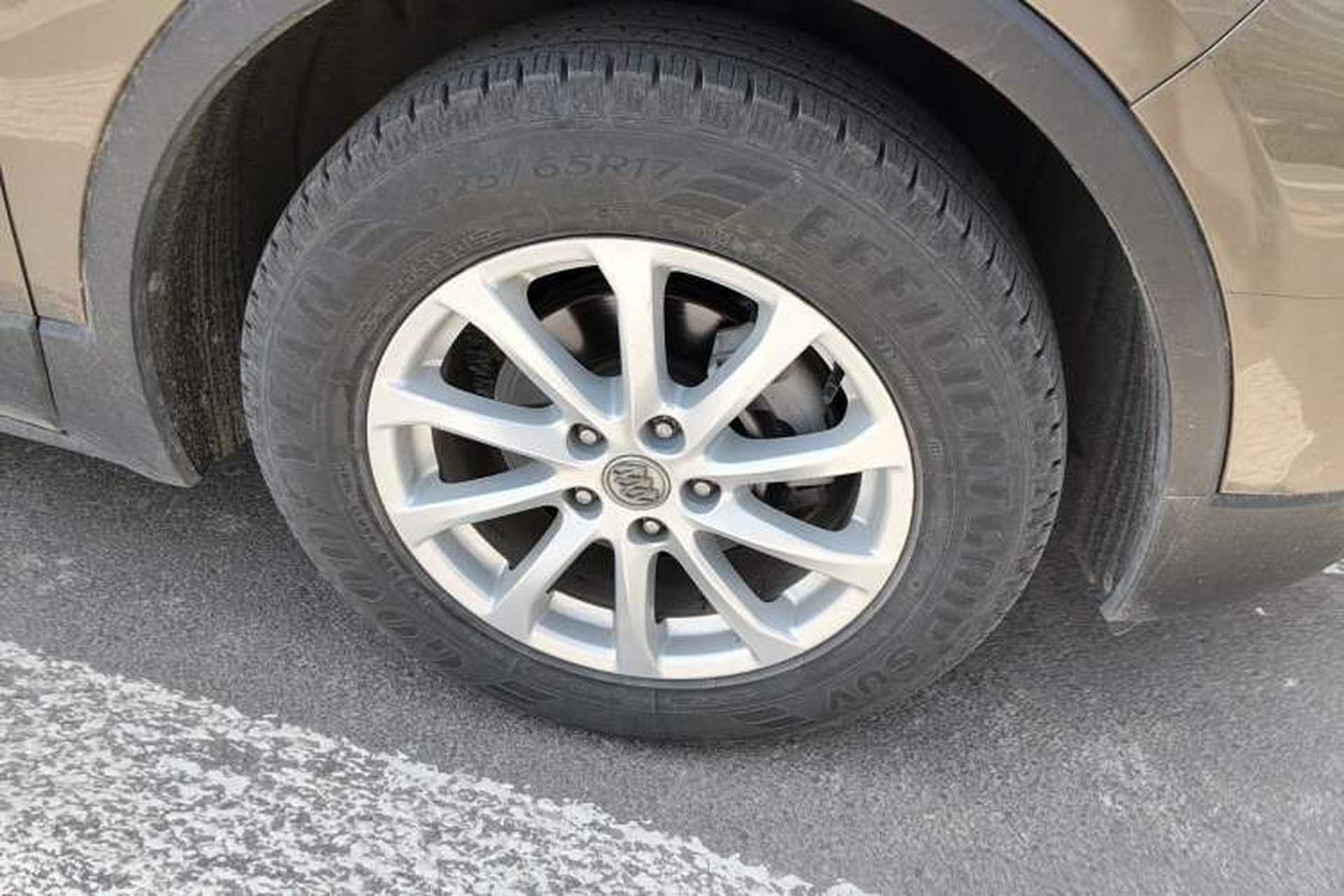 Used Buick Envision 2016 20T Two-Wheel-Drive Elite Model Right Front Wheel Hub