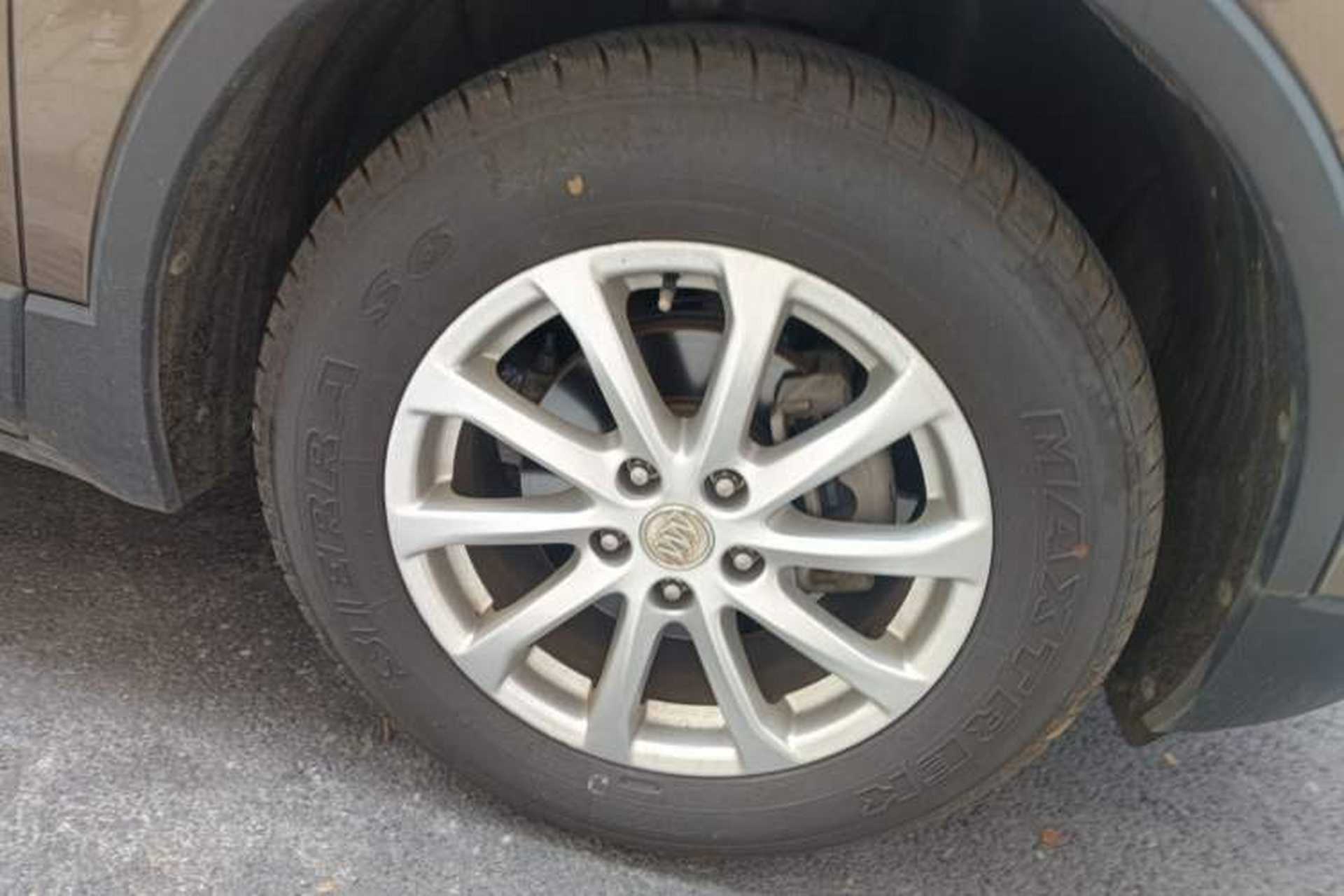 Used Buick Envision 2016 20T Two-Wheel Drive Leading Version Right Front Wheel Hub