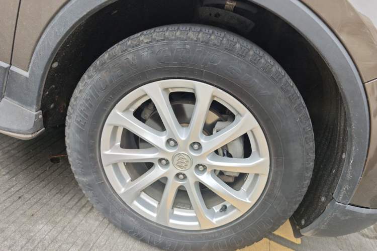 Used Buick Envision 2016 20T Two-Wheel Drive Leading Version Right Front Wheel Hub