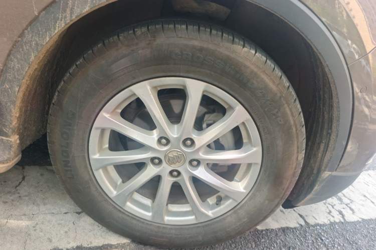 Used Buick Envision 2016 20T Four-Wheel Drive Luxury Model Right Front Wheel Hub