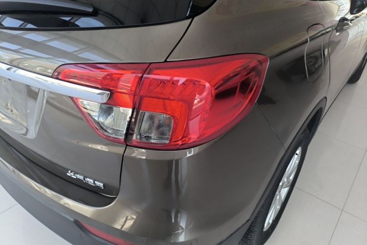 Used Buick Envision 2016 20T Two-Wheel Drive Leading Version Right Rear Taillight