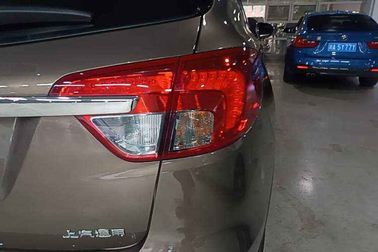 Used Buick Envision 2016 20T Two-Wheel-Drive Elite Model Right Rear Taillight