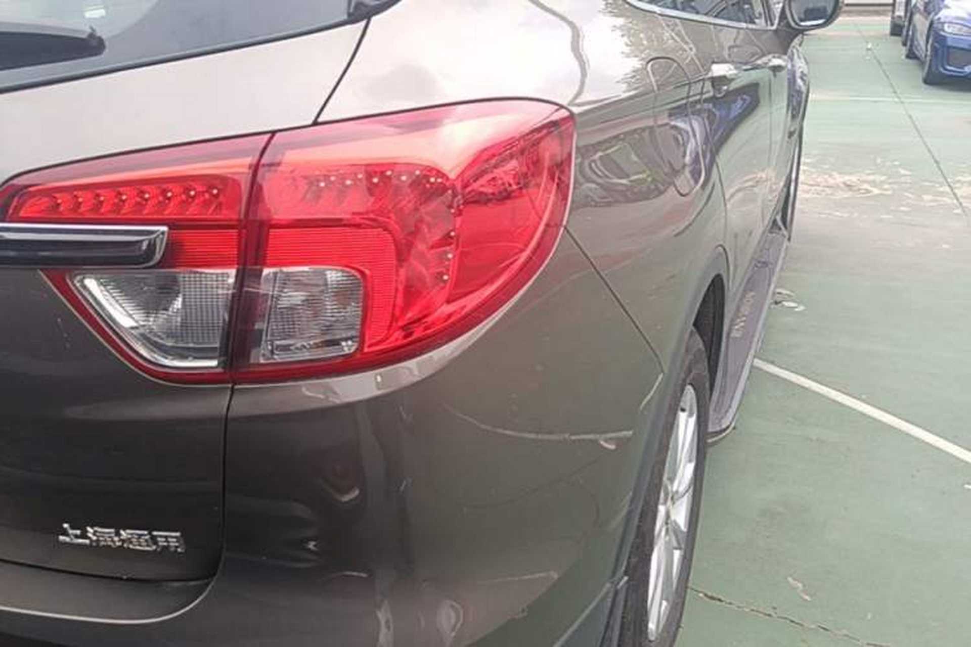 Used Buick Envision 2016 20T Two-Wheel-Drive Elite Model Right Rear Taillight
