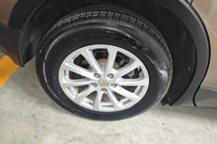Used Buick Envision 2016 20T Two-Wheel Drive Leading Version Right Rear Wheel Hub