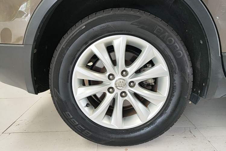 Used Buick Envision 2016 28T Four-Wheel Drive Elite Version Right Rear Wheel Hub