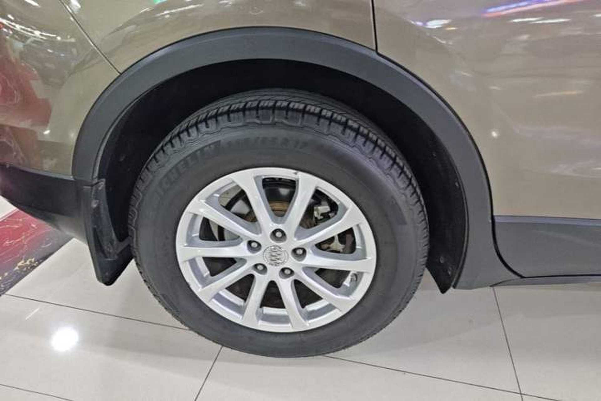 Used Buick Envision 2016 20T Two-Wheel-Drive Elite Model Right Rear Wheel Hub