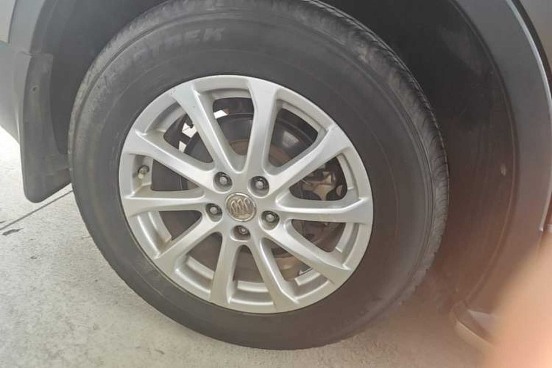 Used Buick Envision 2016 20T Two-Wheel Drive Leading Version Right Rear Wheel Hub