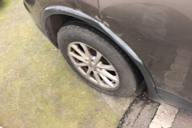 Used Buick Envision 2016 20T Two-Wheel-Drive Elite Model Right Rear Wheel Hub