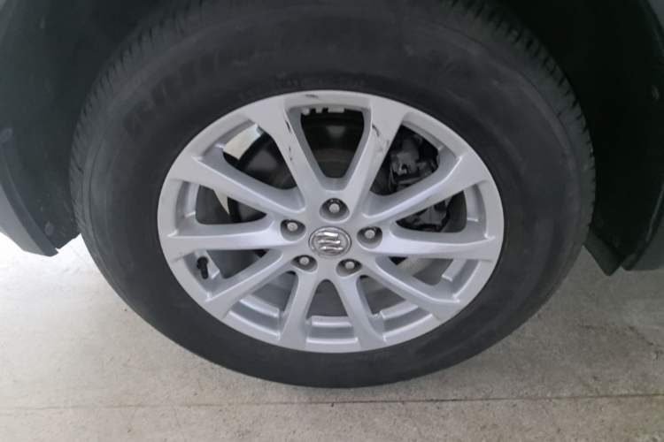 Used Buick Envision 2016 20T Two-Wheel-Drive Elite Model Right Rear Wheel Hub