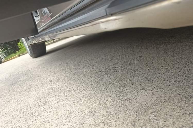 Used Buick Envision 2016 28T Four-Wheel Drive Luxury Model Right Side Sill