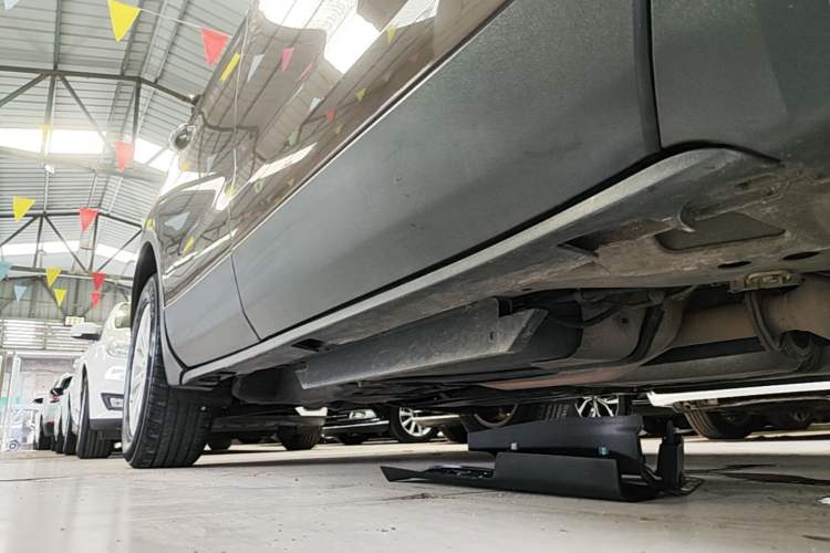 Used Buick Envision 2016 28T Four-Wheel Drive Elite Version Right Side Sill
