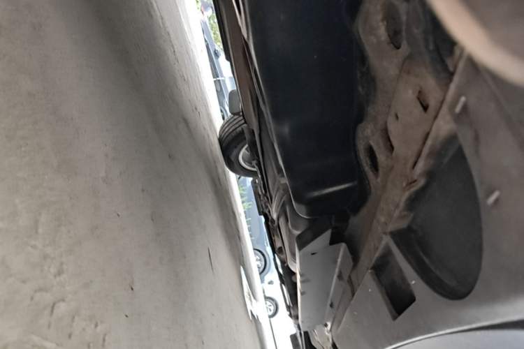 Used Buick Envision 2016 28T Four-Wheel Drive Elite Version Right Side Sill