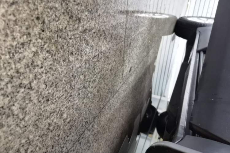 Used Buick Envision 2016 20T Two-Wheel-Drive Elite Model Right Side Sill
