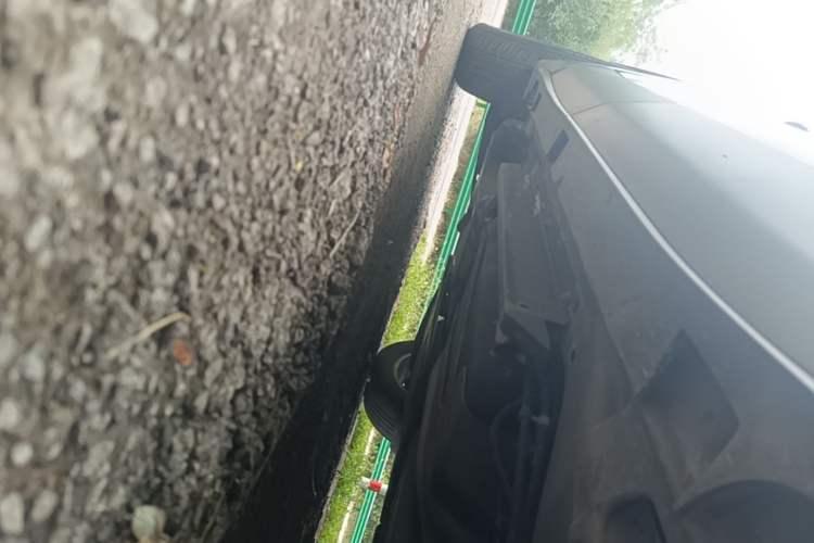 Used Buick Envision 2016 20T Two-Wheel-Drive Elite Model Right Side Sill