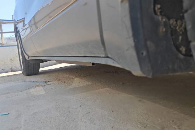 Used Buick Envision 2016 20T Two-Wheel-Drive Elite Model Right Side Sill