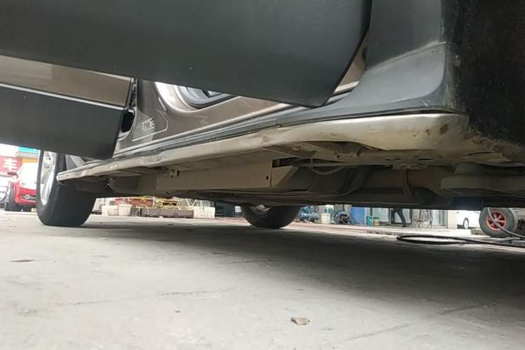 Used Buick Envision 2016 28T Four-Wheel Drive Elite Version Right Side Sill