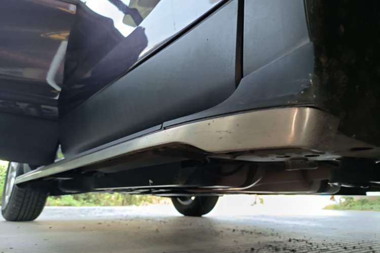 Used Buick Envision 2016 20T Two-Wheel-Drive Elite Model Right Side Sill