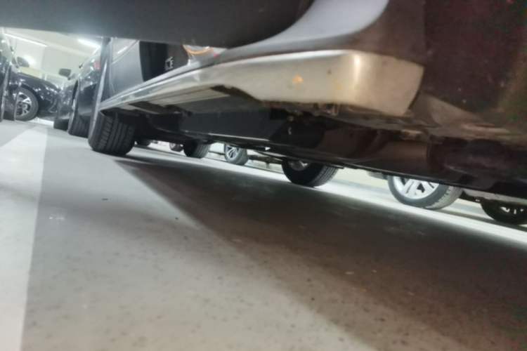 Used Buick Envision 2016 20T Two-Wheel-Drive Elite Model Right Side Sill