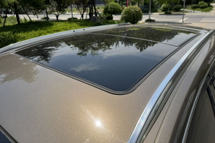 Used Buick Envision 2016 20T Two-Wheel-Drive Elite Model Roof