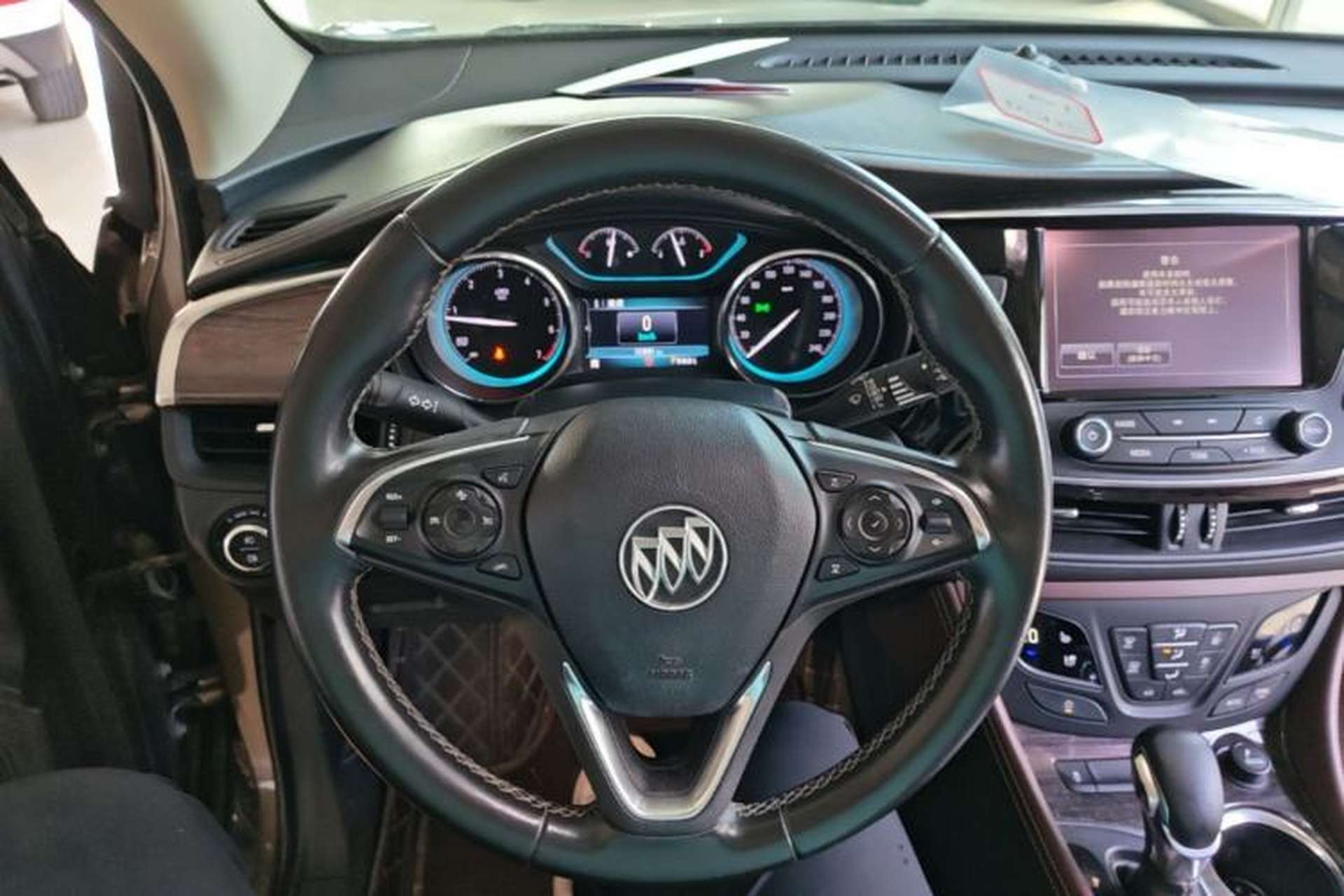 Used Buick Envision 2016 28T Four-Wheel Drive Luxury Model Steering Wheel